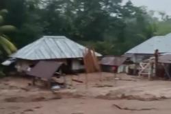 Update Banjir Bandang Nagekeo NTT: 3 Orang Tewas, 5 Hilang dan 18 Desa Terisolasi