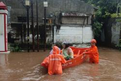 Hujan Deras Guyur Jakarta, 4 RT di Cilandak Banjir<