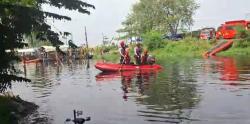 Lagi Sakit, Remaja Penarik Perahu Eretan Jatuh Tenggelam di Cilincing