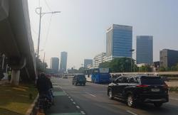 Demo Buruh di Gedung DPR Bubar, Lalin Jalan Gatot Subroto Arah Slipi Lancar