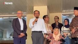 Jenguk Aktivis di Tahanan, Komaruddin Hidayat: Represif Akan Lemahkan Demokrasi