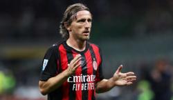 Luka Modric Pertimbangkan Pensiun setelah Proyek AC Milan Hancur Lebur