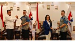 Sekjen Partai Perindo Ferry Kurnia Serahkan 4 SK DPD se-Jabar, Perkuat Kelembagaan Jelang Verifikasi Parpol 2027