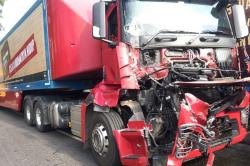 Kecelakaan di Jombang, 2 Truk Bertabrakan Bikin Arus Lalu Lintas Padat Merayap<