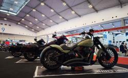 Penjualan Sepeda Motor Turun, Pasar Ban Justru Stabil