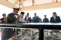 Foto-Foto Prabowo Kunjungi Museum Pengkhianatan PKI di Lubang Buaya