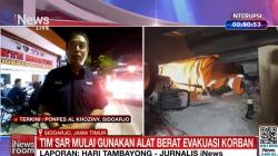 Tim SAR Mulai Gunakan Alat Berat Evakuasi Korban Ambruknya Ponpes Al Khoziny Sidoarjo