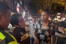 Viral Debt Collector Tantang Polwan saat Tarik Mobil di Tangerang, Endingnya Ditangkap