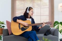 Makin Diminati, Lagu Jadi Sarana Kreatif Bercerita dan Promosi Bisnis<