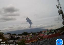 Gunung Marapi Meletus Hari Ini, Hujan Abu Guyur Agam<