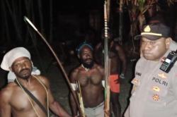 Bentrok Warga Pecah di Kwamki Narama Mimika, 9 Orang Luka Kena Panah dan Batu<