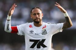 Neymar Kena Kritik usai Tutup Telinga! Disebut seperti Anak 16 Tahun