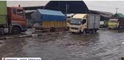 Macet Horor di Pantura Semarang-Demak Imbas Banjir Rob Mulai Terurai