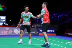 Sabar/Reza Hempaskan Jagoan Malaysia di Hylo Open 2025 dengan Kondisi Pincang!