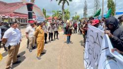 Demo Aliansi Pemuda Peduli Lingkungan di Merauke, Tolak Pembakaran Burung Cenderawasih<