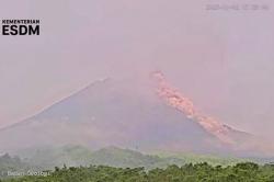 Gunung Merapi Luncurkan Awan Panas Guguran Sejauh 1,5 Km, Status Level III Siaga