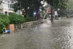 Hujan Deras, Kemang Utara Jaksel Terendam Banjir!