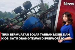Ngeri! Kecelakaan Beruntun di Purworejo, Truk Solar Tabrak 2 Mobil dan Kios<