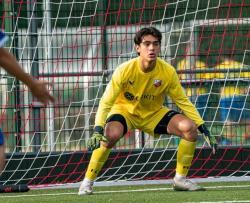 Profil dan Biodata Mike Rajasa Hoppenbrouwers,  Kiper Muda Berdarah Campuran Indonesia-Belanda