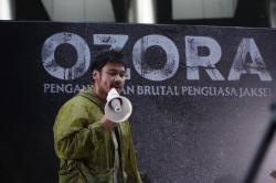 Heboh Chicco Jerikho hingga Sukatani Gelar Aksi Musikal di Gedung KPK