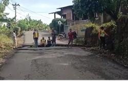 Jalur Cilacap-Ciamis Ambles 1 Meter Diguyur Hujan Deras, Arus Lalin Putus Total<