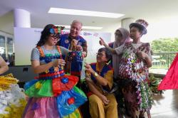 Momen Anak-Anak Disabilitas Tampilkan Permainan Angklung hingga Fashion Show