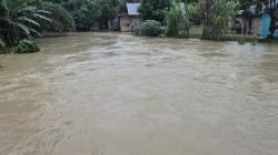 Tanggul Jebol, Ratusan Rumah di Batubara Terendam Banjir <