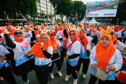 Antusiasme Warga Ikuti Fun Walk Meriahkan HUT ke-58 KADIN