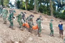 Update Banjir Bandang Agam Tewaskan 169 Orang, Akses Daerah Terisolasi Mulai Terbuka<