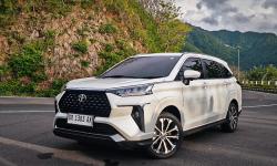 Menguji Batas Irit Veloz Hybrid, Begini Perjalanan dengan Deretan Mobil xEV Toyota di Lombok
