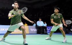 Hasil Bulu Tangkis SEA Games 2025: Sabar/Reza Hancurkan Wesley/Junsuke, Indonesia 1-1 Singapura 