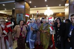Ibu-Ibu WNI di Pakistan Antusias Sambut Prabowo: Dunia Lihat Indonesia Bermartabat