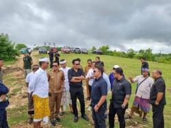 Izin Belum Lengkap, DPRD Badung Hentikan Sementara Operasional Paragliding di Kutuh<