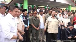 Momen Prabowo Kenalkan Teddy ke Pengungsi Langkat: Sudah Letkol Sekarang