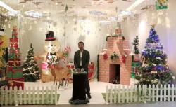 BATIQA Hotel Palembang Hadirkan Sukacita Natal lewat Christmas Tree Light Up<