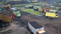 Perkelahian di Jambi Terekam CCTV, Sopir Truk Tewas Kepala Dihantam Bongkahan Batu Bara