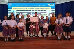 Gandeng MNC Peduli, Sekolah Regina Pacis Jakarta Salurkan Bantuan Bencana Sumatra