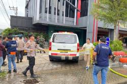 Kebakaran Hotel di Pekanbaru, 1 Orang Tewas 12 Korban Dilarikan ke RS<