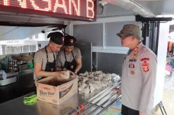 Dapur Polri Pasok Kebutuhan Makan di Aceh Tamiang, Warga: Terima Kasih Pak Prabowo