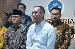Mahasiswa Mau Kerja ke Luar Negeri? Kemendiktisaintek Siapkan Program Khusus!