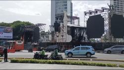 H-1 Tahun Baru, Panggung di Bundaran HI Siap Sambut 2026<