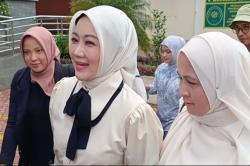 Atalia Praratya Tebar Senyuman saat Datangi Sidang Cerai di PA Bandung: Doain Ya<