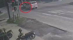 Detik-Detik Driver Ojol Tewas Tabrakan dengan Ambulans di Palangka Raya Terekam CCTV<