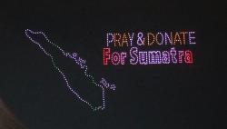 Sempat Akan Dibatalkan karena Hujan, Drone Show di Pantai Lagoon Ancol Hipnotis Pengunjung