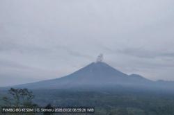 Gunung Semeru Meletus Lagi di Awal 2026, Kolom Abu Setinggi 600 Meter<