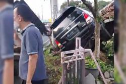 Kecelakaan Mobil Tewaskan Polisi di Bandar Lampung, 3 Orang Luka-Luka<