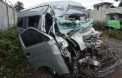 Kronologi Minibus Rombongan Guru Tabrak Truk di Tol Semarang, Penumpang Terlempar<