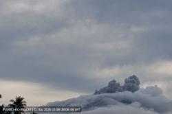 Gunung Ibu Erupsi Hari Ini, Kolom Abu Capai Setinggi 300 Meter<