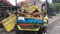 Kecelakaan Maut di Mojokerto, Truk Bermuatan Cabai Tabrak Pemotor Perempuan hingga Tewas<