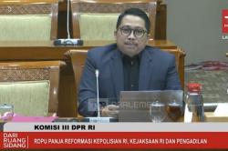 Rapat Komisi III, Pakar Singgung Jabatan Ketua MK Suhartoyo Ilegal: Perlu Direformasi!